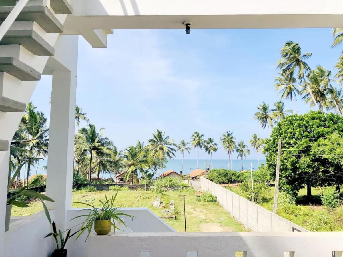Ayona Beach Villa Katuneriya 外观 照片